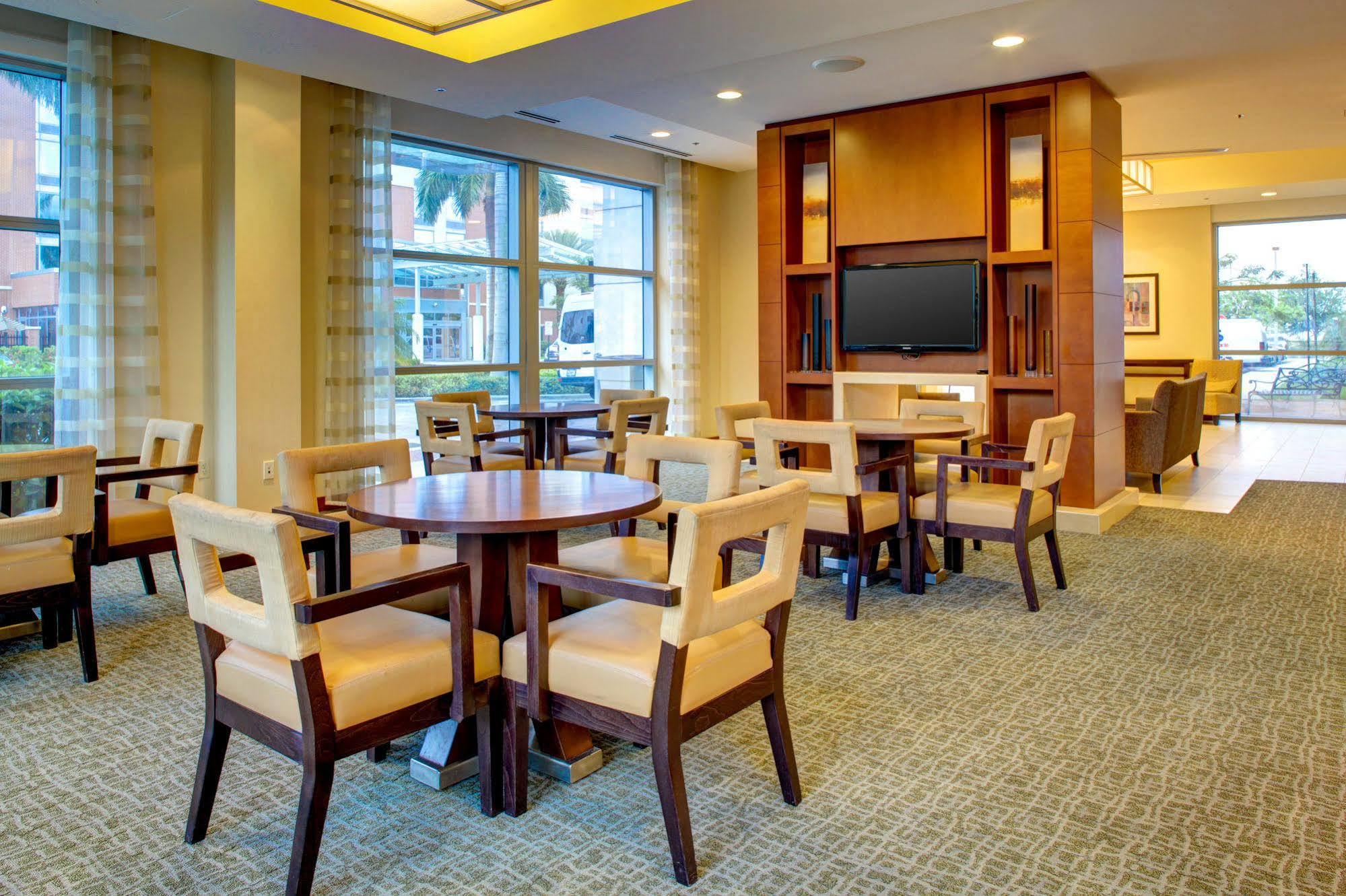 Hyatt House Fort Lauderdale Airport/Cruise Port Dania Beach Eksteriør billede